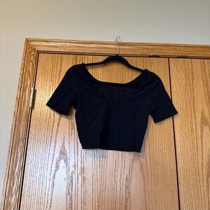 Lululemon Elegant Black Women's crop top